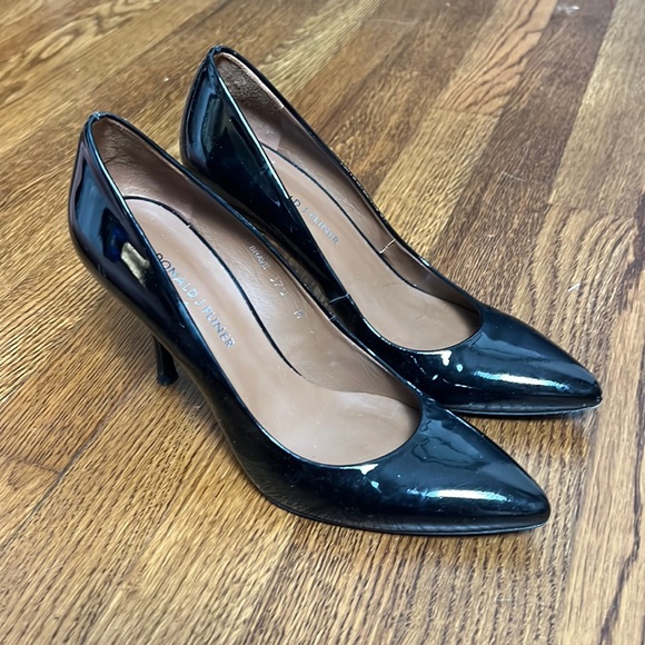 Donald J. Pliner Shoes - Donald Pliner Brave Patent Leather Pumps Size 7